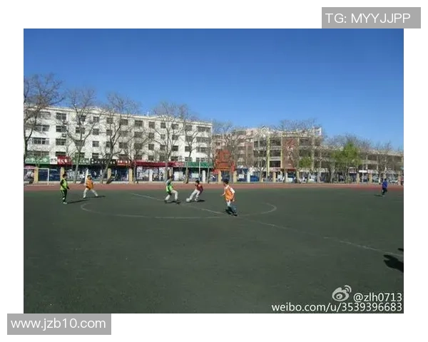 恒大足球学校校长辞职引发足球界广泛关注与讨论